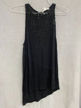 BB Dakota Black Crochet Lace Sleeveless Tunic Tank Top Size Medium Boho